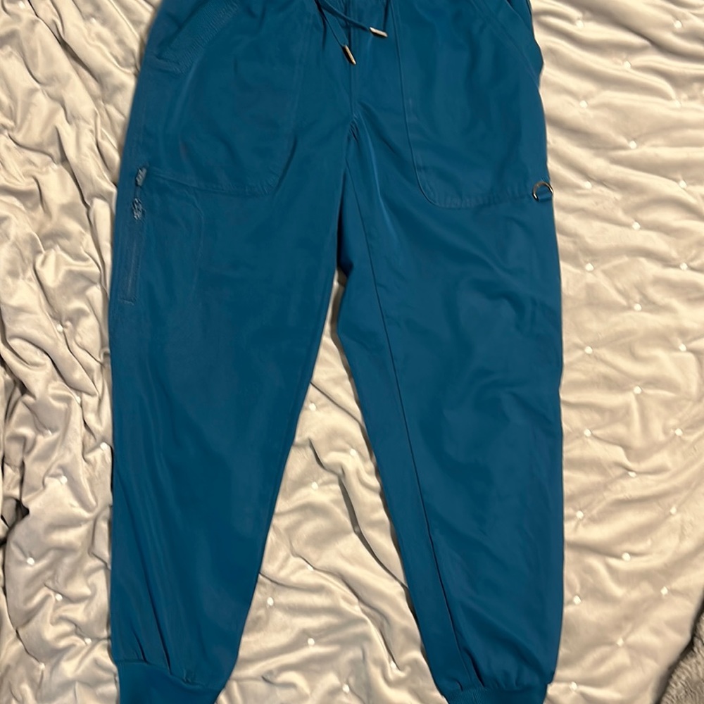 Aoa Therese SP turquoise scrub joggers, gently worn great condition